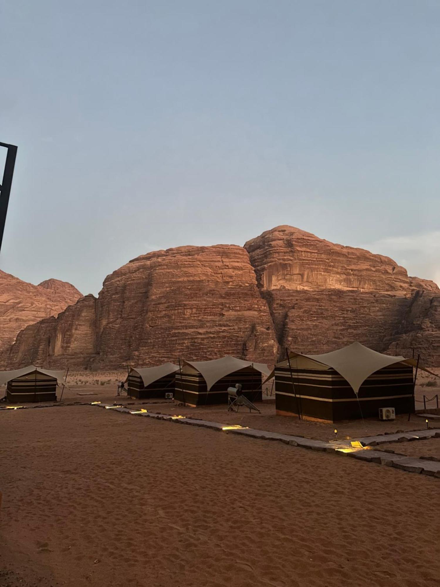 Wadi Rum Mirror Camp Ngoại thất bức ảnh