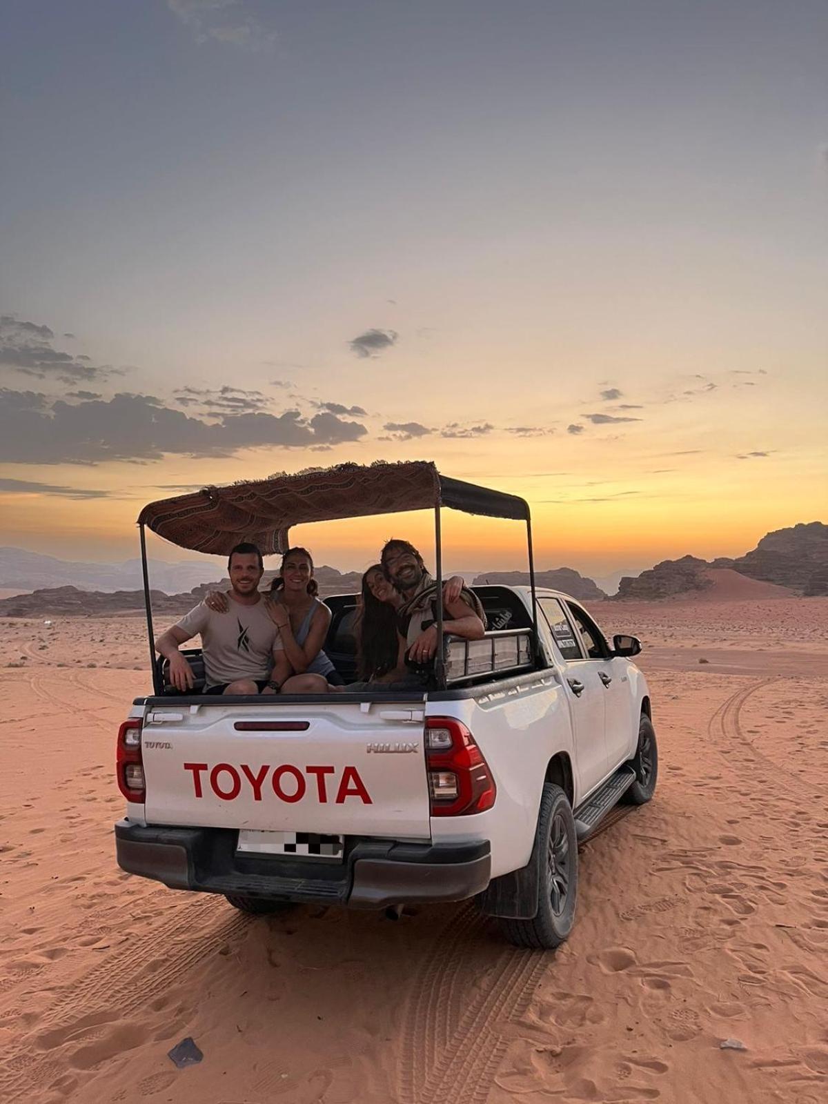 Wadi Rum Mirror Camp Ngoại thất bức ảnh
